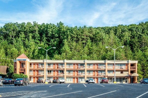 Travelodge by Wyndham Harriman image 2