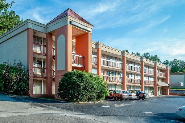 Travelodge by Wyndham Harriman image 3