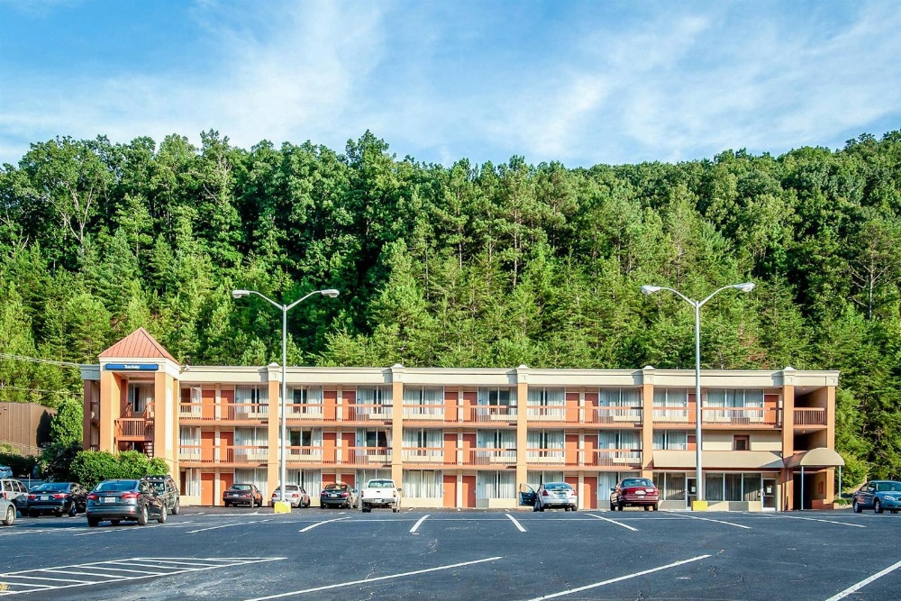 Travelodge by Wyndham Harriman Main image